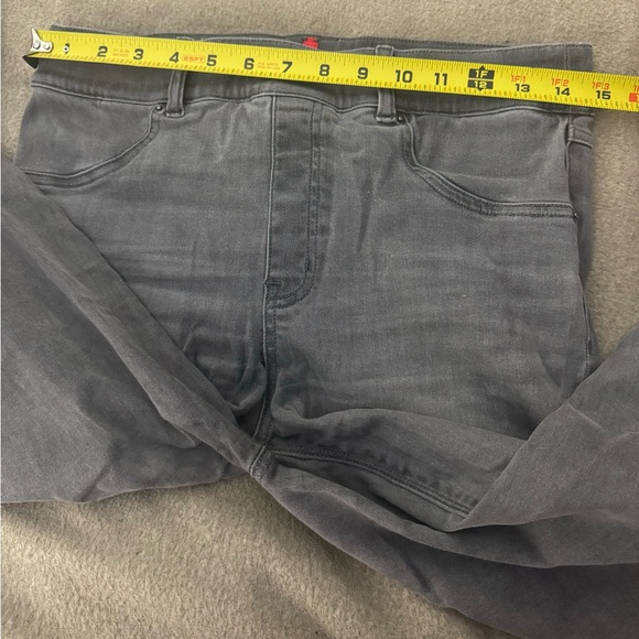 Spanx Vintage High Rise Distressed Grey Ankle Skinny Jeans/Jeggings Size Medium - Picture 9 of 10